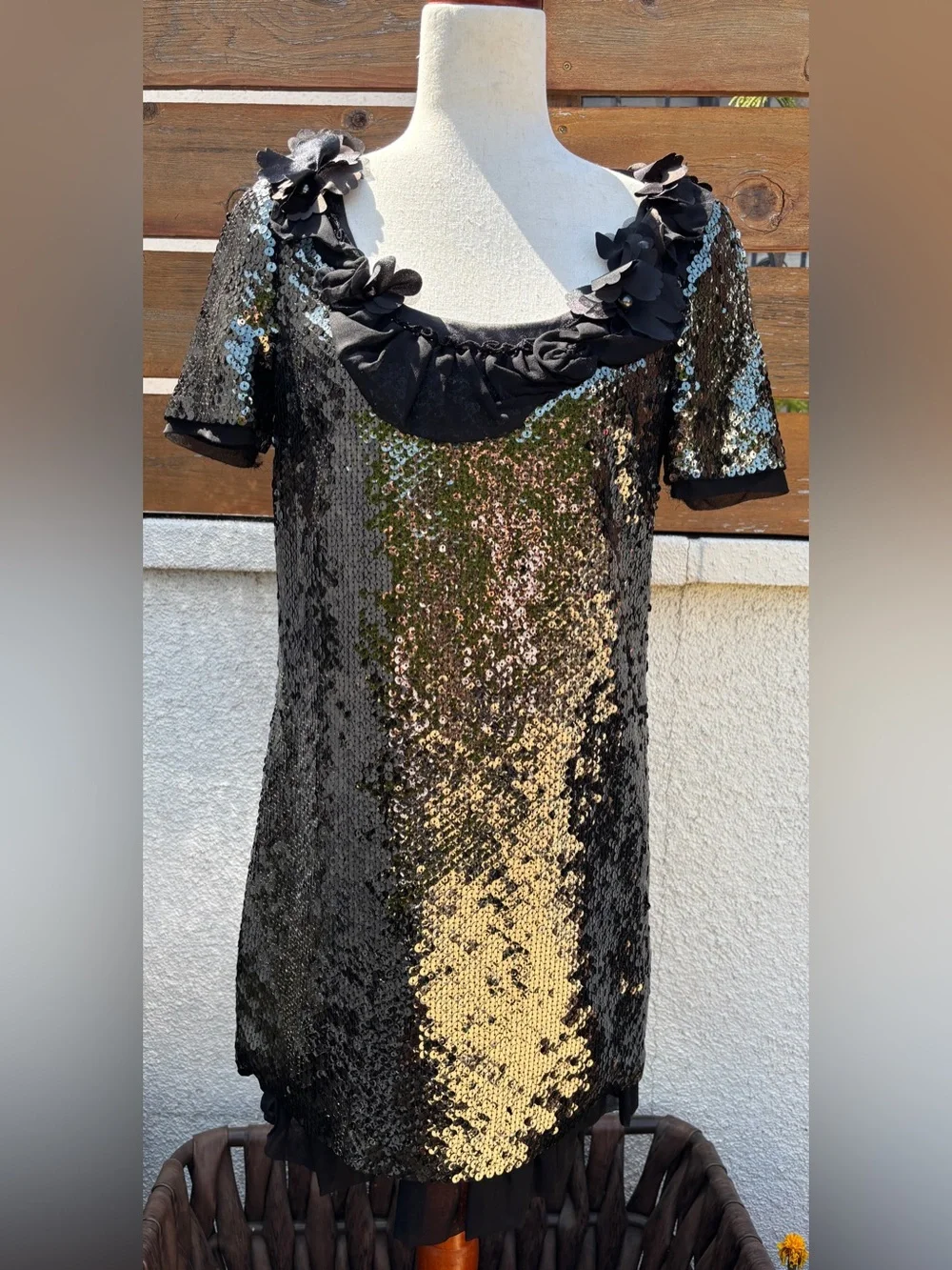 Hanii Y Black Sequin Dress with floral neck detail - Picture 1 of 8
